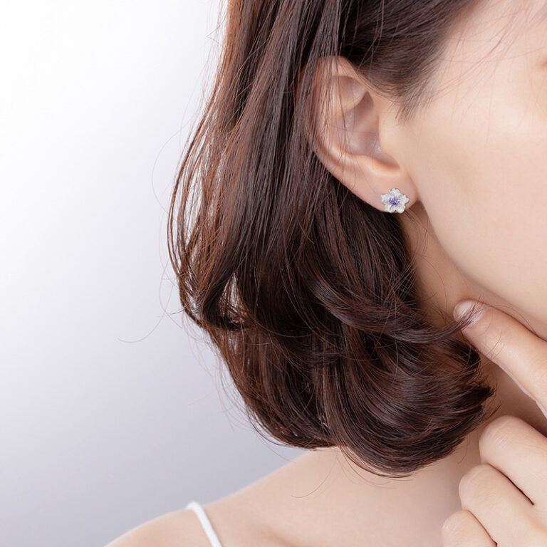 Bông tai bạc cao cấp thiết kế hình Hoa Đào nhẹ nhàng, đính đá tím tinh tế Phụ kiện tôn lên vẻ nữ tính trong mọi hoàn cảnh
