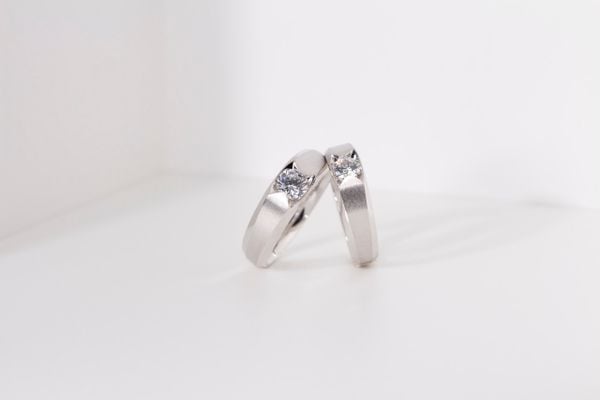 vàng trắng bạch kim